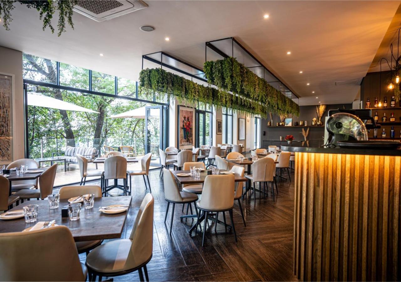The Catalyst Apartment Hotel By Newmark Johannesburg Exterior photo